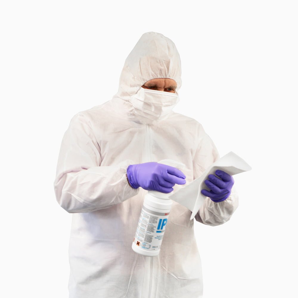 600-5010E INTEGRITY CLEANROOM® Anti-Static Disposable Coverall - close up 600-5010E INTEGRITY CLEANROOM® Anti-Static Disposable Coverall - close up